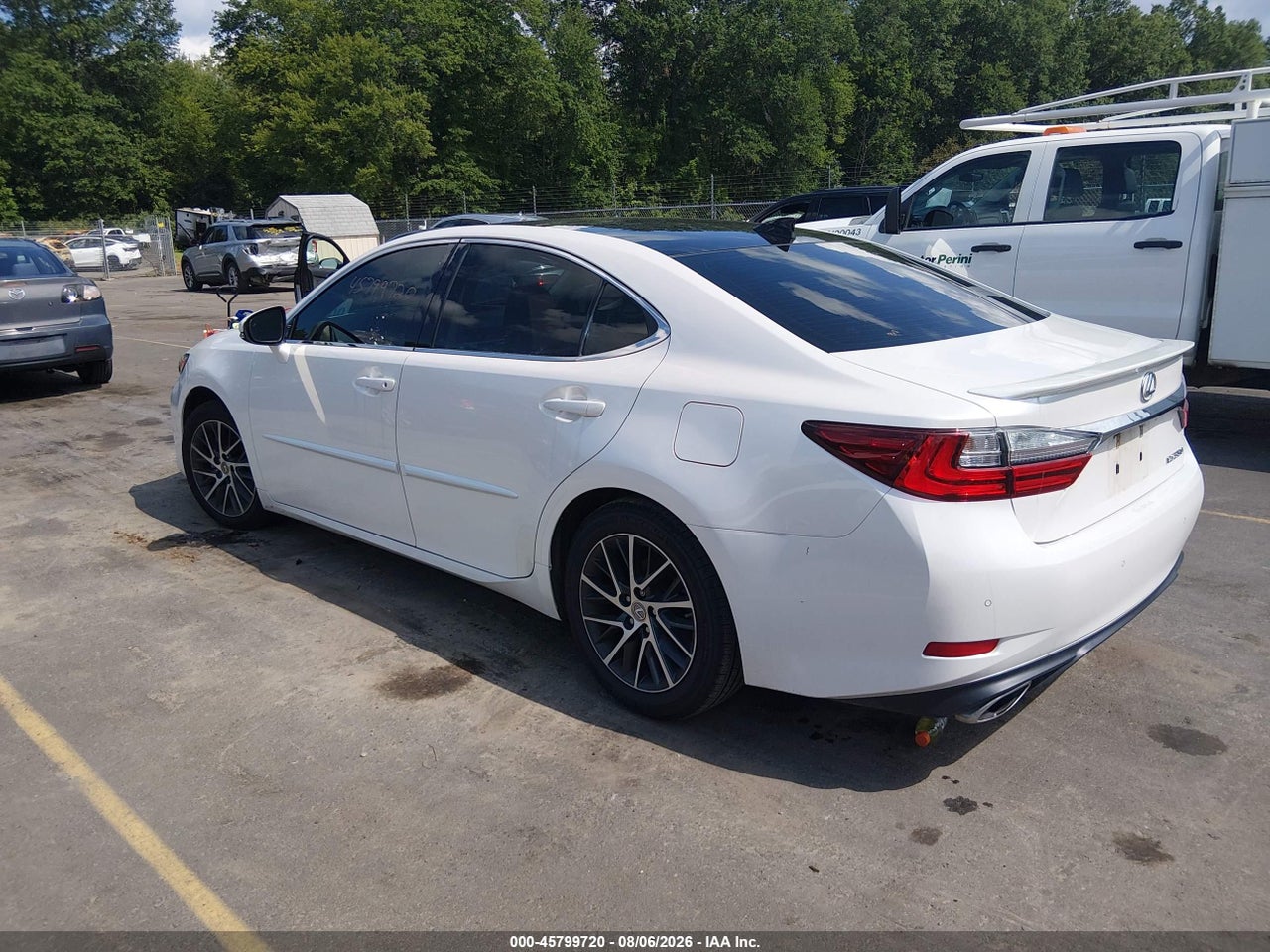 2018 LEXUS ES 350 · 3/11