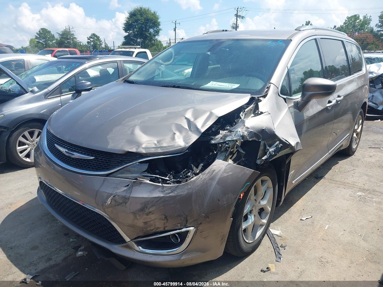 2017 CHRYSLER PACIFICA TOURING-L PLUS · 2/11