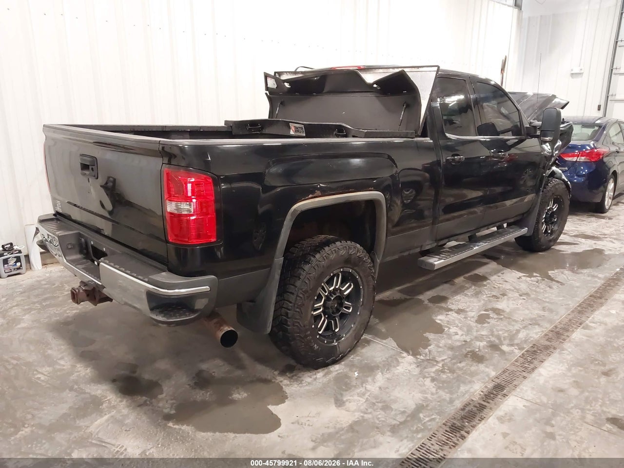 2015 GMC SIERRA 2500HD SLE · 4/11
