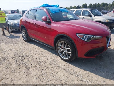 ZASFAKPN5J7****** · 2018 ALFA ROMEO STELVIO SPORT AWD