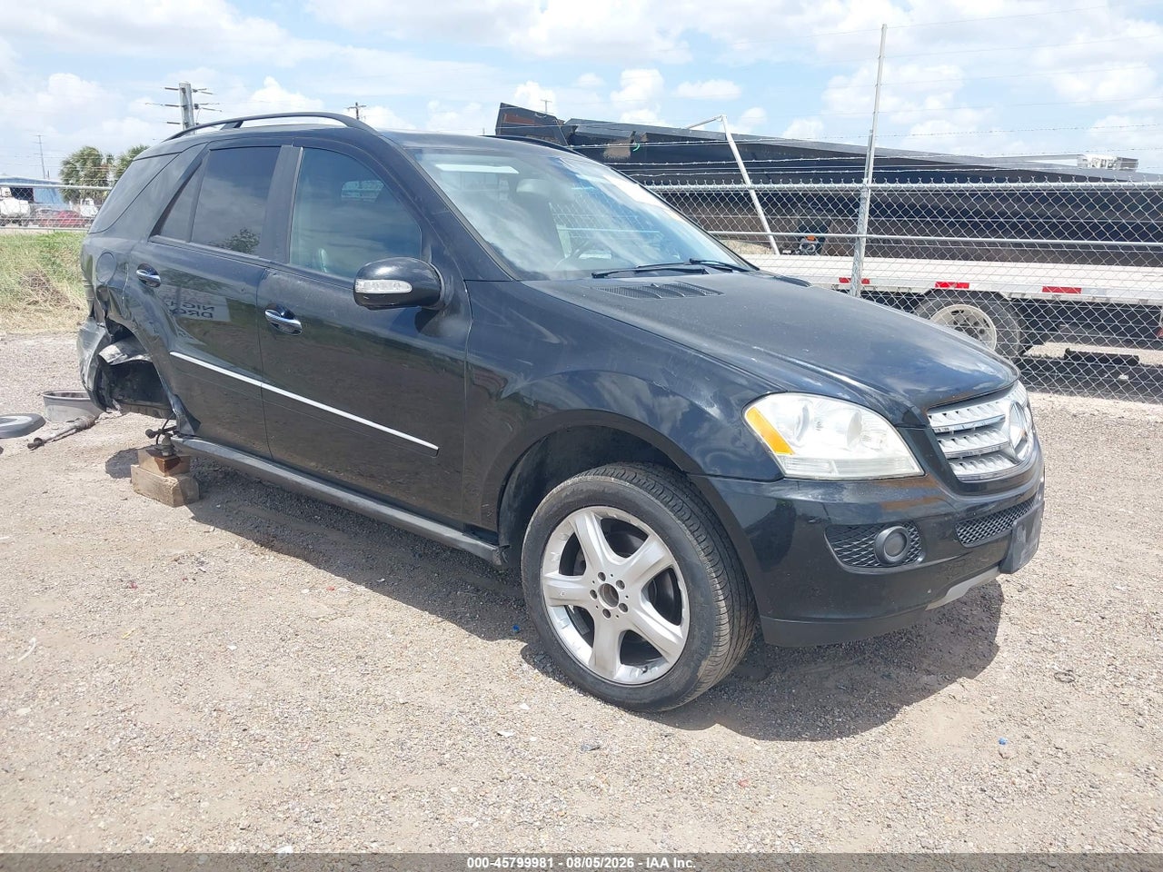4JGBB86E48A****** · 2008 MERCEDES-BENZ ML 350 4MATIC