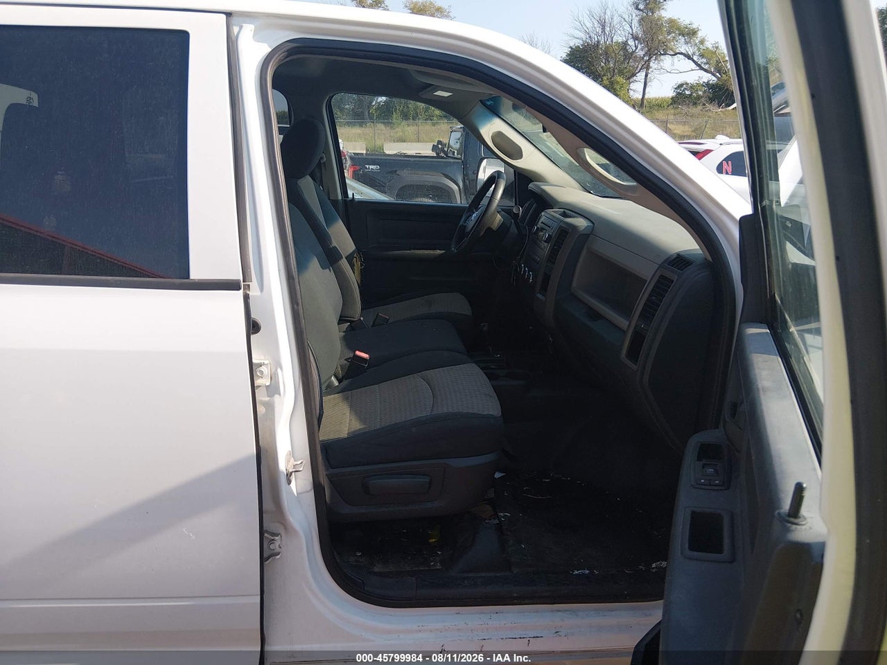 2012 RAM 2500 ST · 5/11