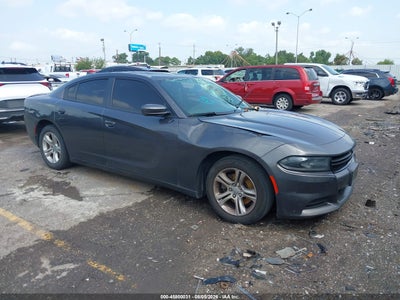 2C3CDXBG1KH****** · 2019 DODGE CHARGER SXT RWD