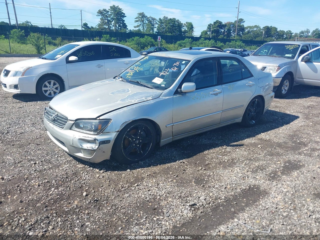 2002 LEXUS IS 300   · 2/10