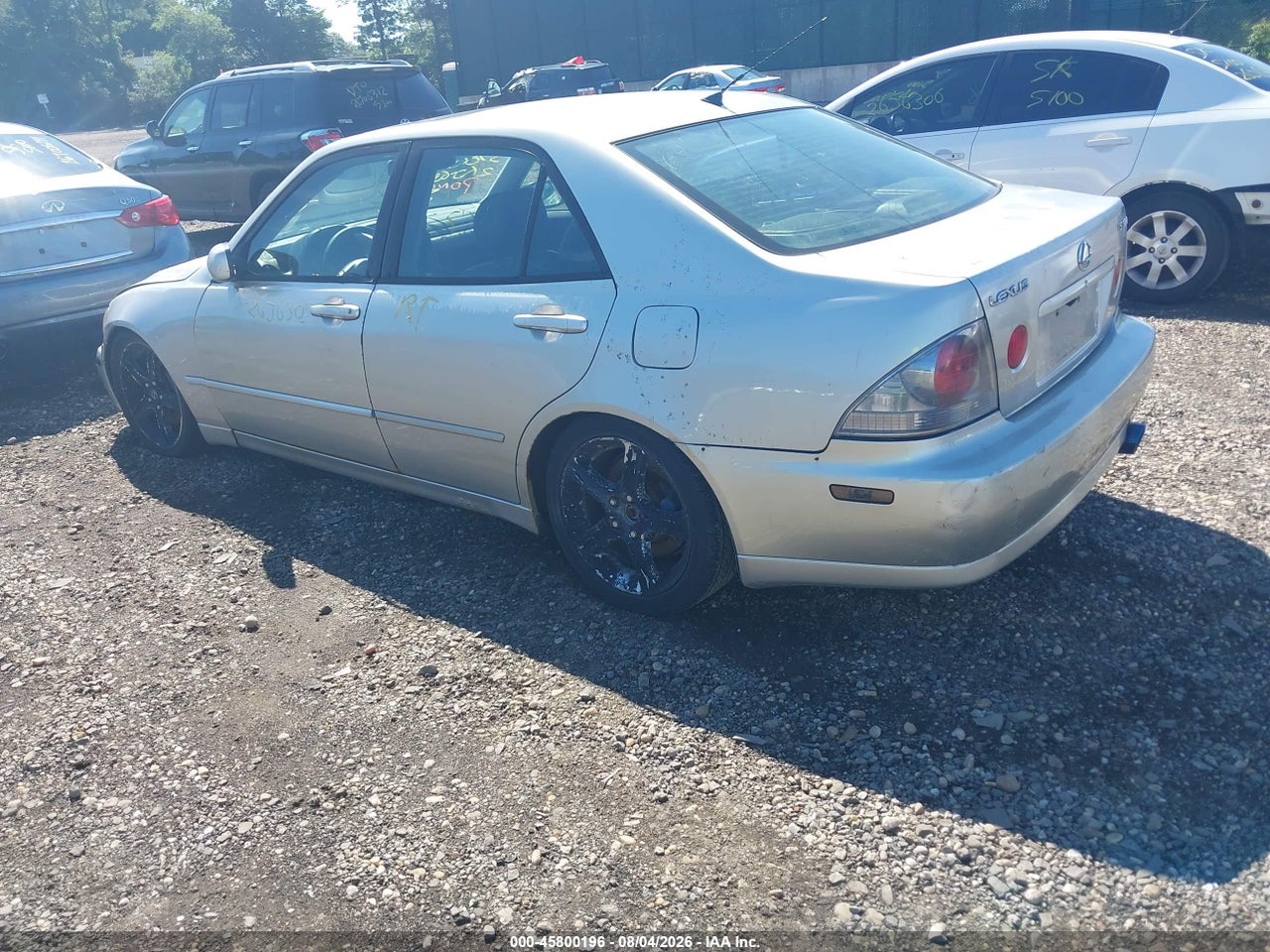 2002 LEXUS IS 300   · 3/10