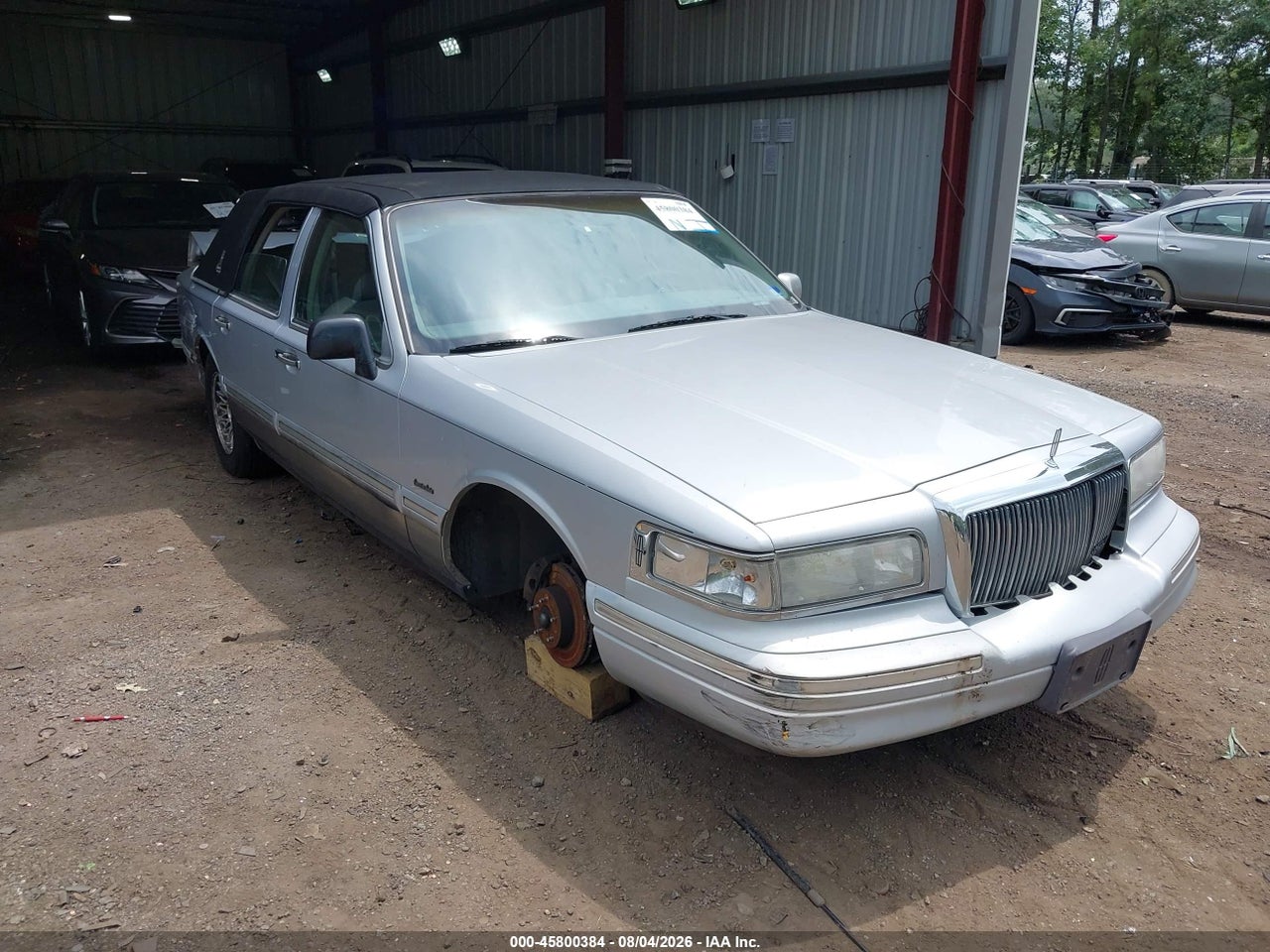 1997 LINCOLN TOWN CAR EXECUTIVE