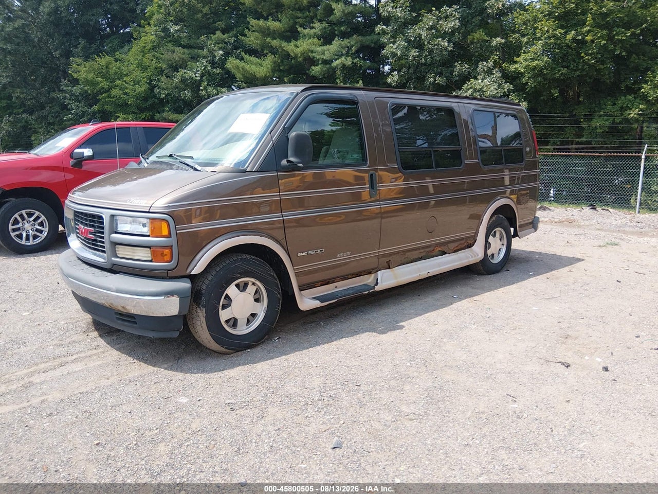 1998 GMC SAVANA YF7 · 2/11