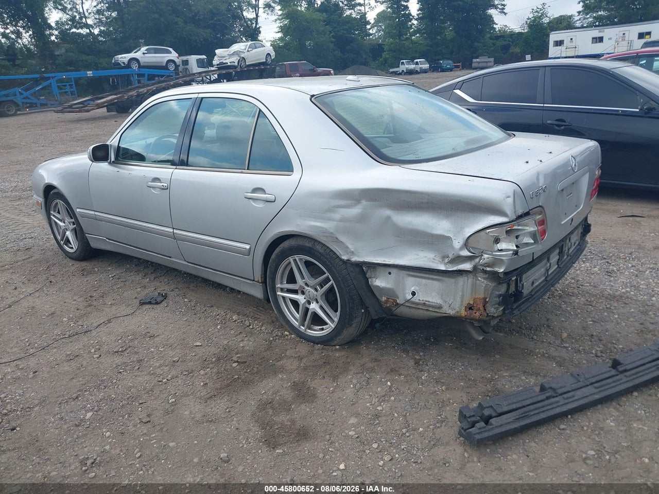 2000 MERCEDES-BENZ E 320 · 3/11