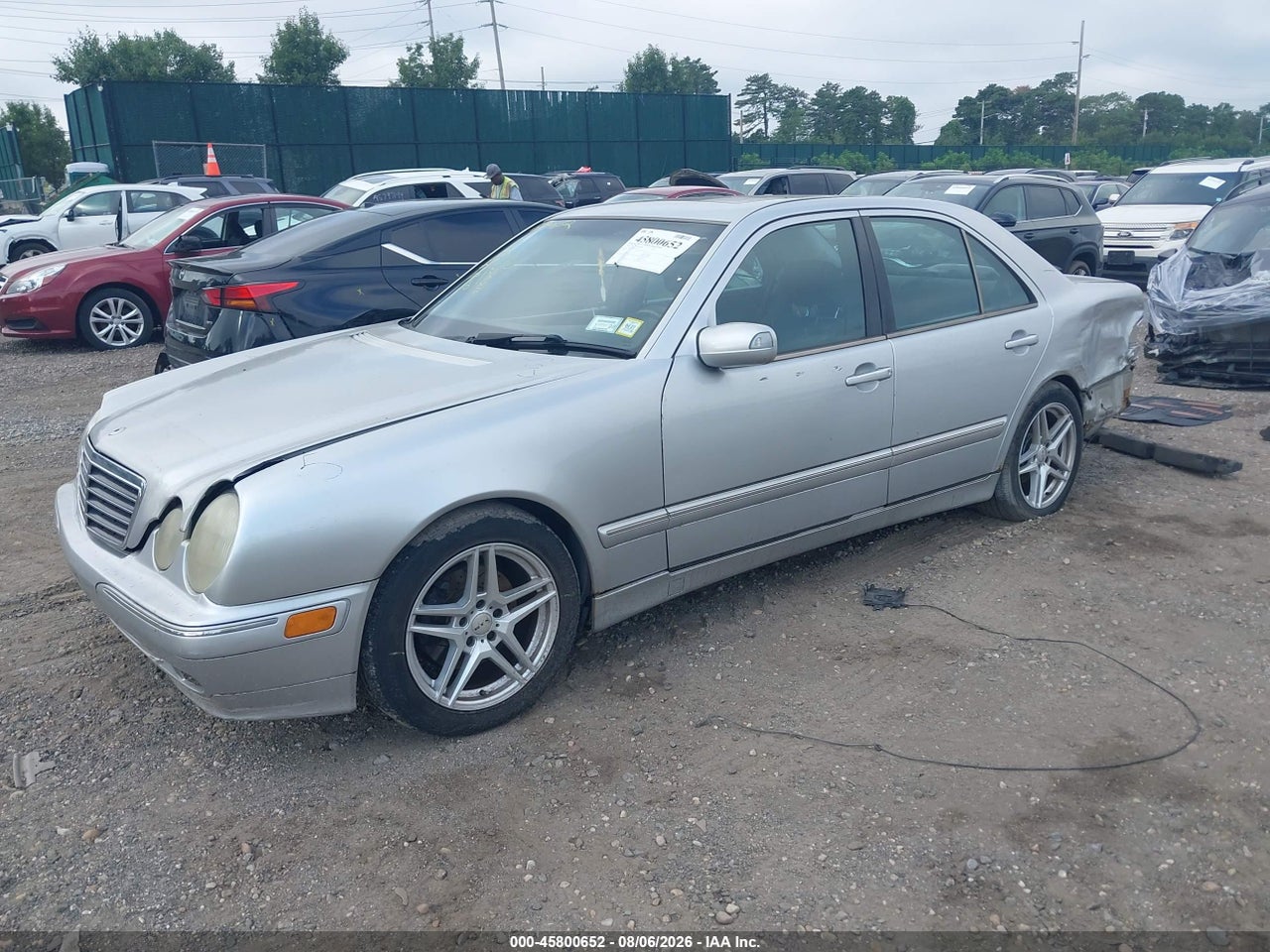2000 MERCEDES-BENZ E 320 · 2/11