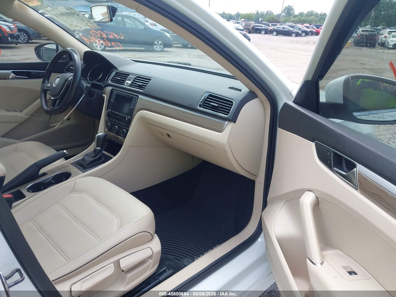 2017 VOLKSWAGEN PASSAT 1.8T SE · 5/11