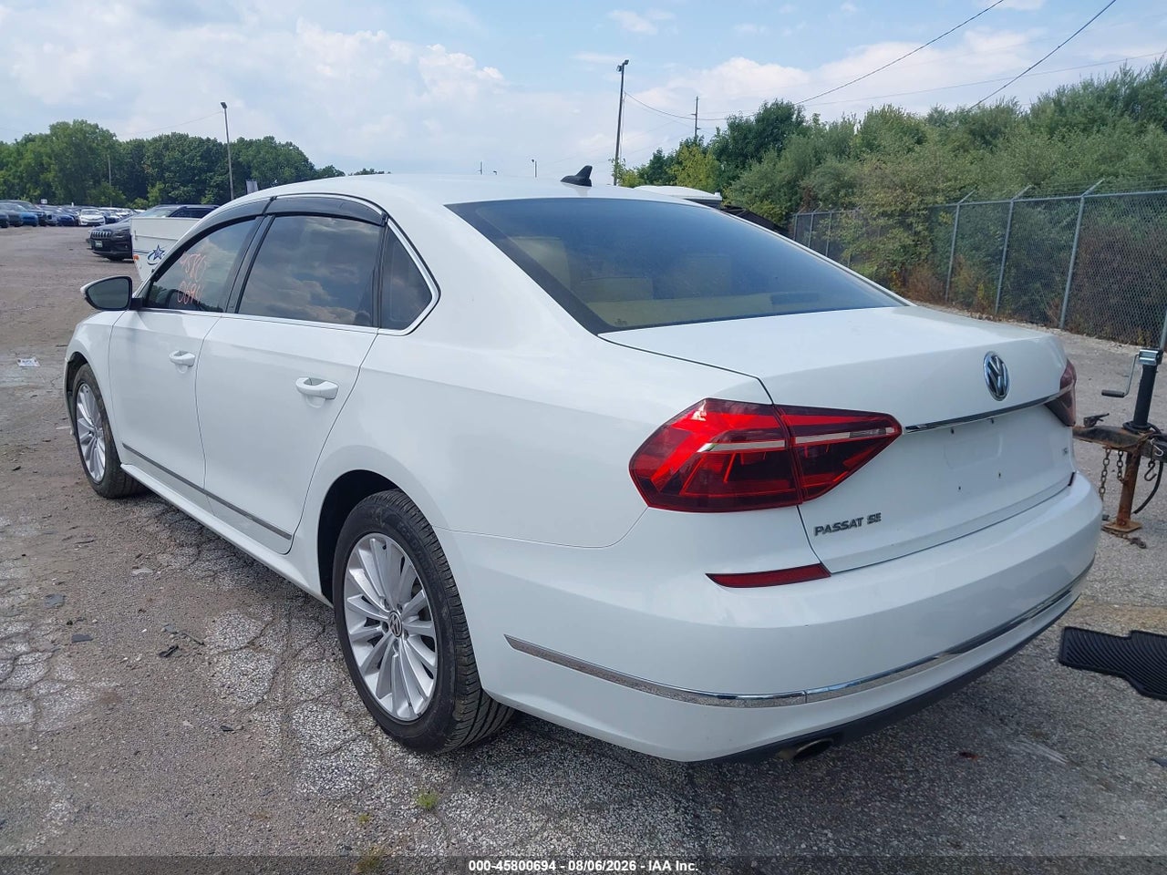 2017 VOLKSWAGEN PASSAT 1.8T SE · 3/11
