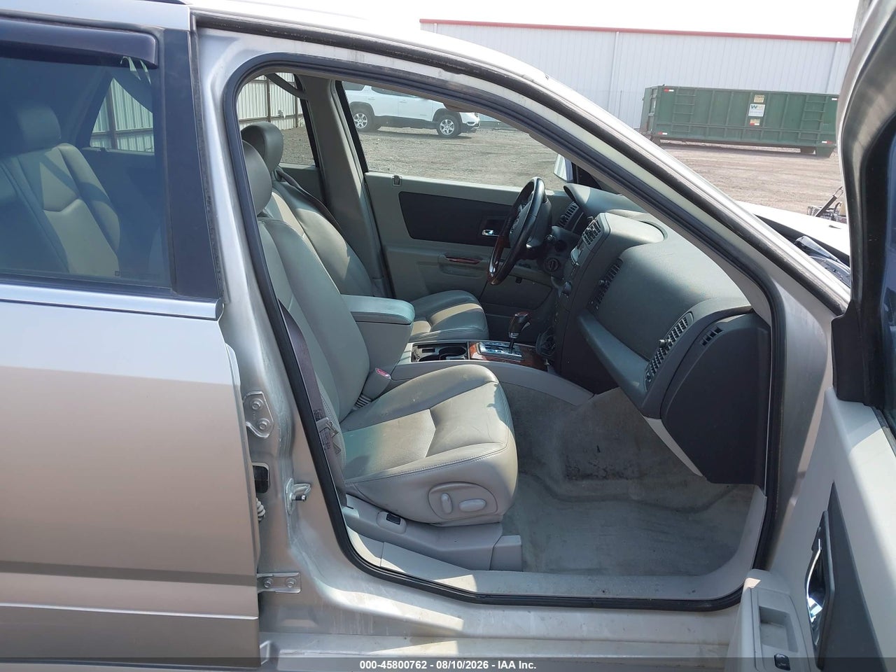 2004 CADILLAC SRX STANDARD · 5/11