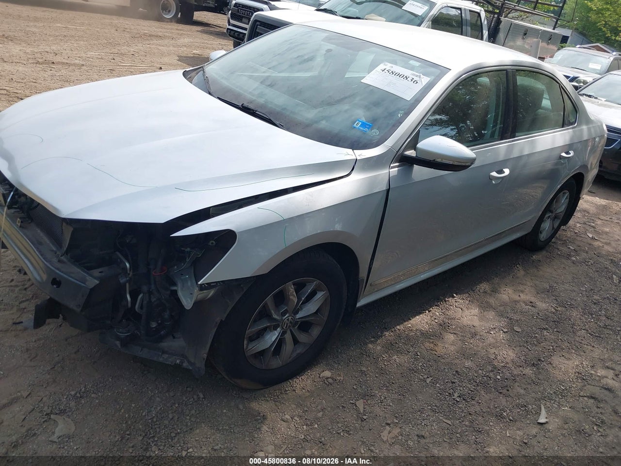 2017 VOLKSWAGEN PASSAT S · 2/11