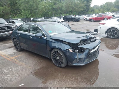 W1K3G4EB4MJ****** · 2021 MERCEDES-BENZ A 220
