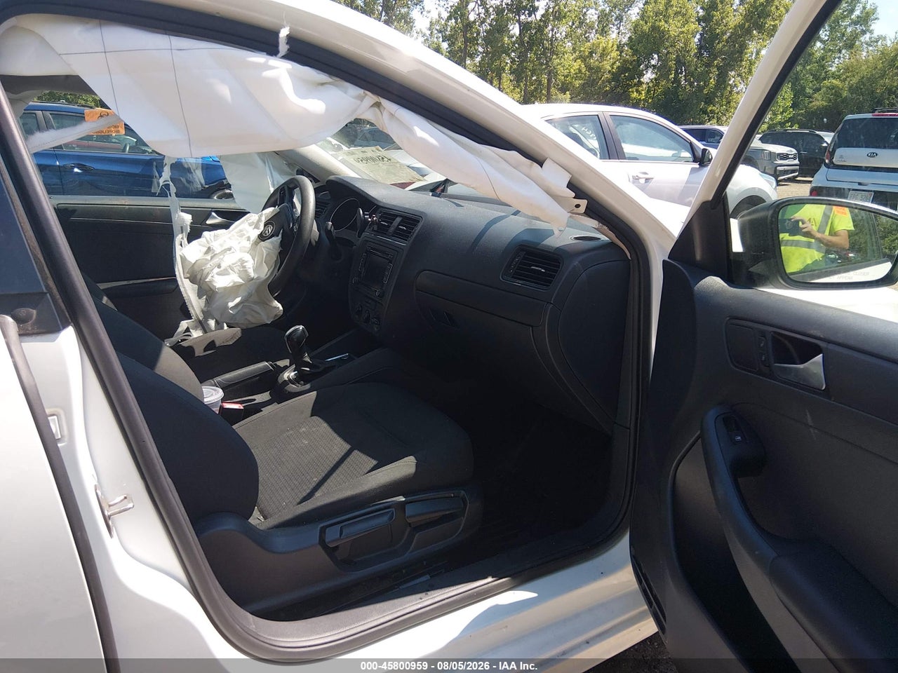 2015 VOLKSWAGEN JETTA 2.0L S · 5/11