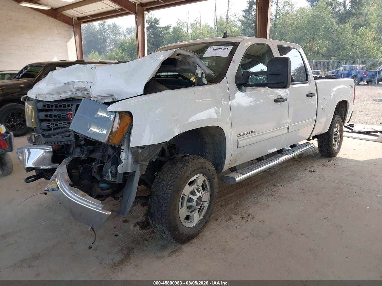2011 GMC SIERRA 2500HD SLE · 2/10