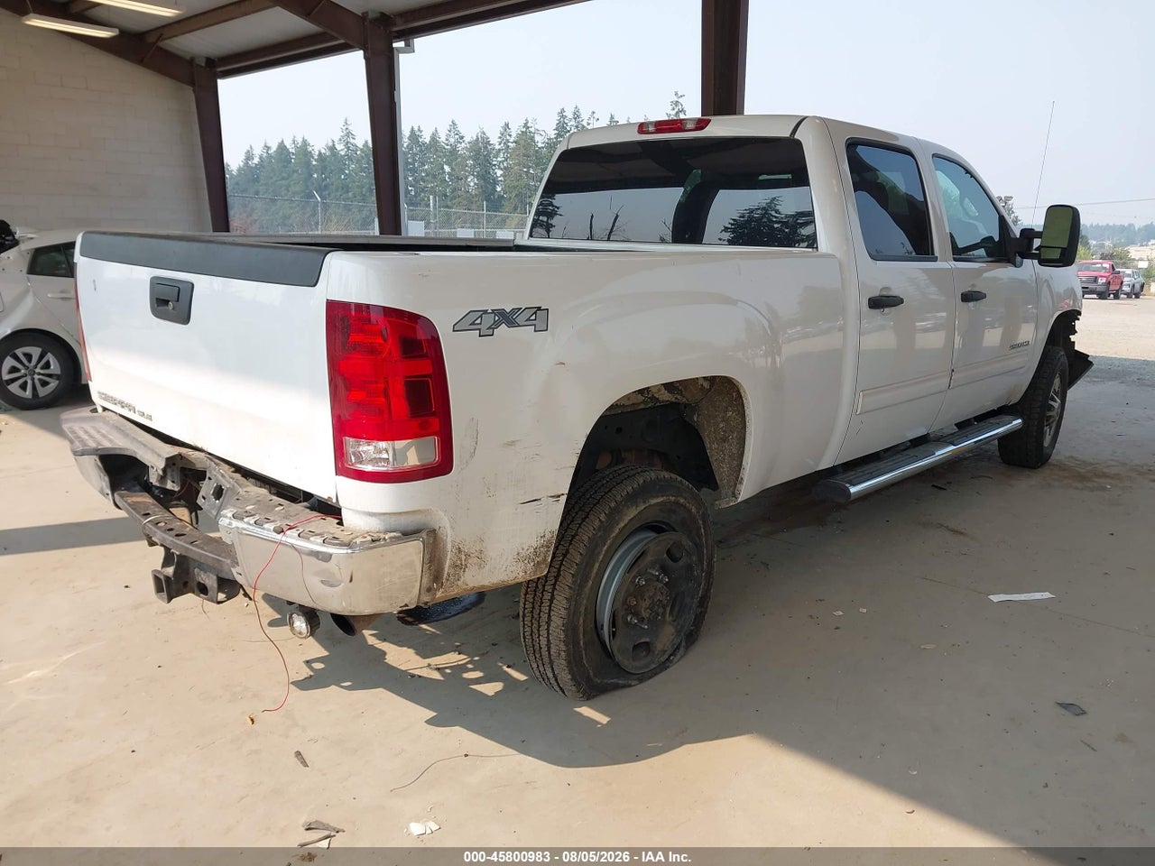 2011 GMC SIERRA 2500HD SLE · 4/10