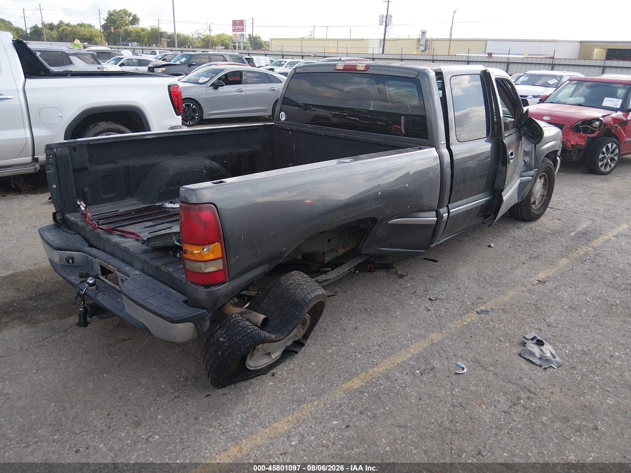 2001 GMC SIERRA 1500 SLE · 4/10