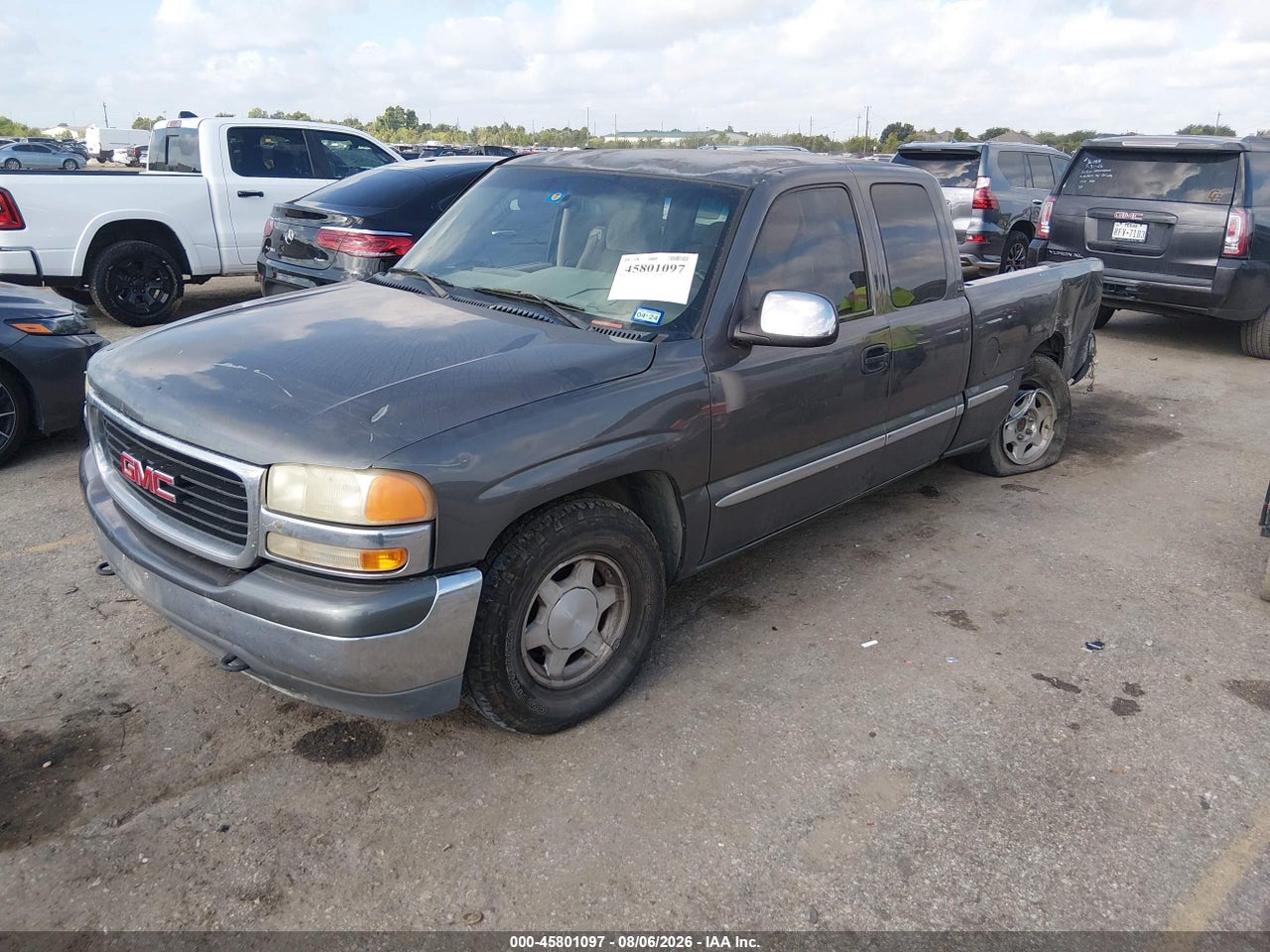 2001 GMC SIERRA 1500 SLE · 2/10