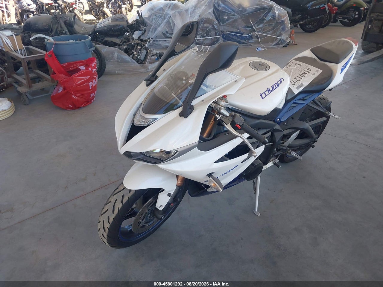 2013 TRIUMPH MOTORCYCLE DAYTONA 675 · 2/11