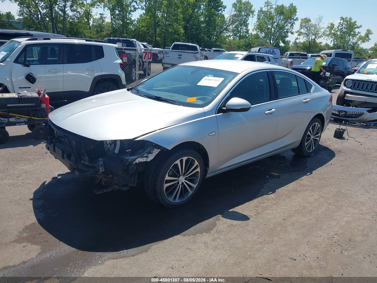 2018 BUICK REGAL SPORTBACK ESSENCE · 2/11