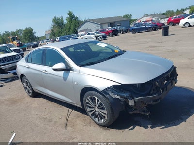 W04GP6SX4J1****** · 2018 BUICK REGAL SPORTBACK ESSENCE