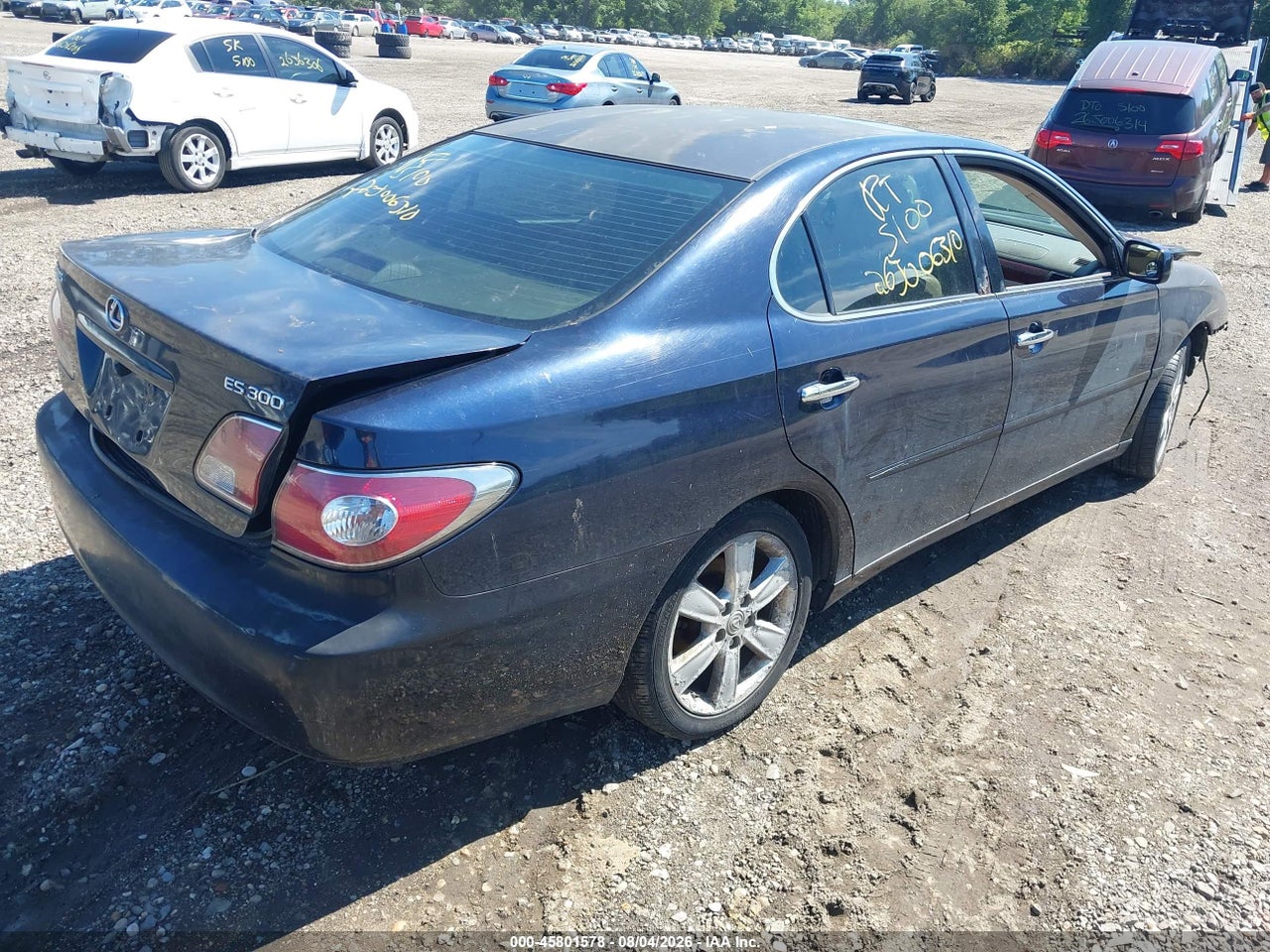 2002 LEXUS ES 300 · 4/10