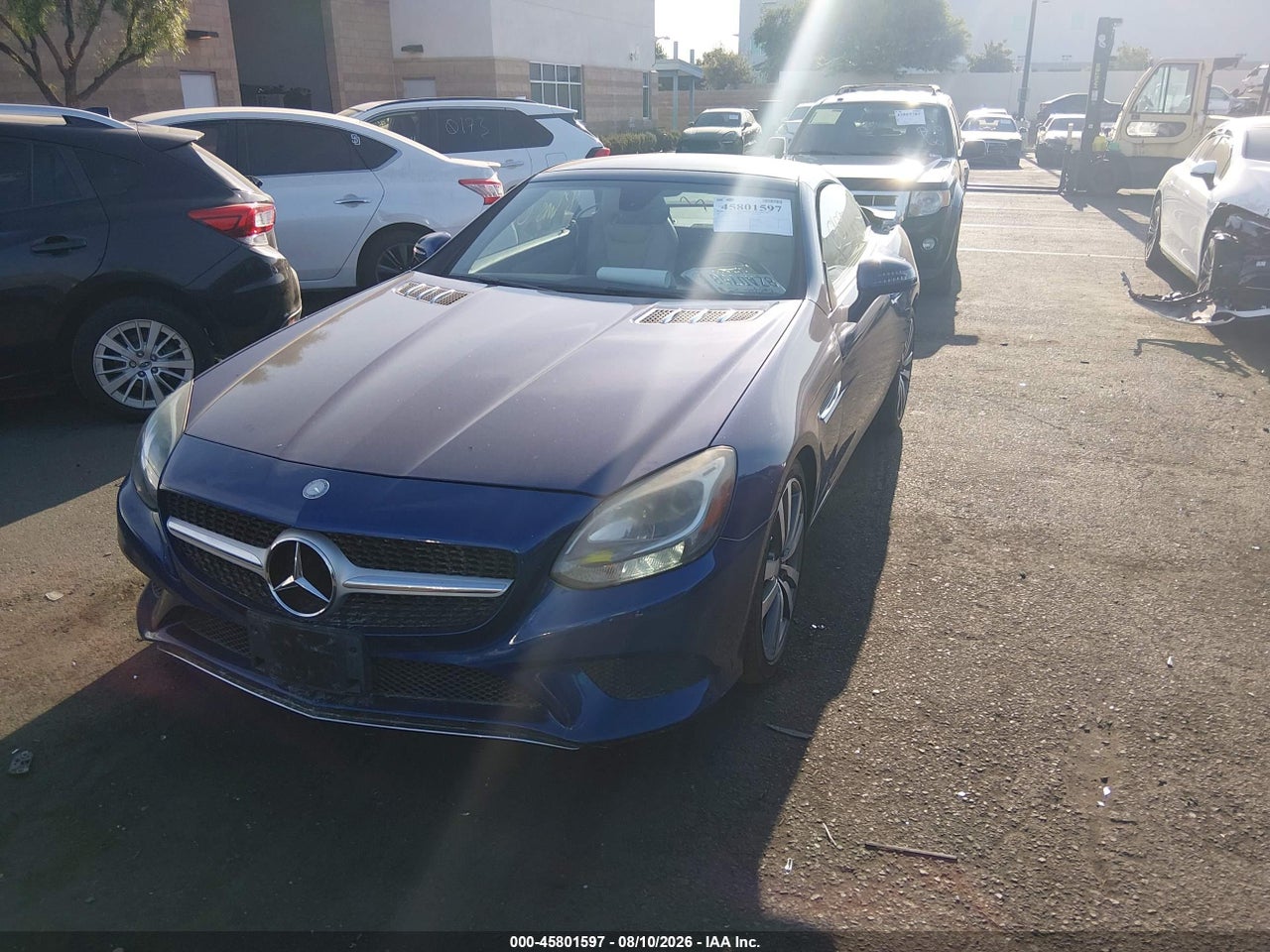 2017 MERCEDES-BENZ SLC 300 · 2/11