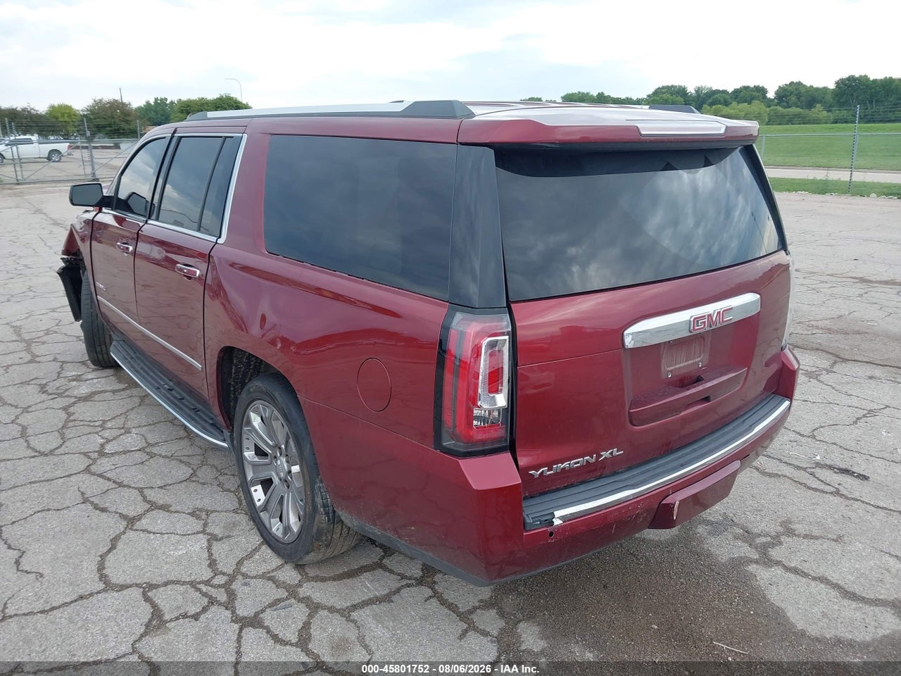 2016 GMC YUKON XL DENALI · 3/11