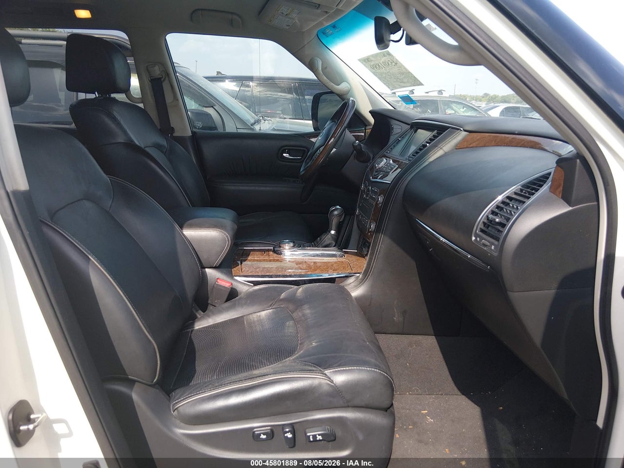 2015 INFINITI QX80 · 5/11