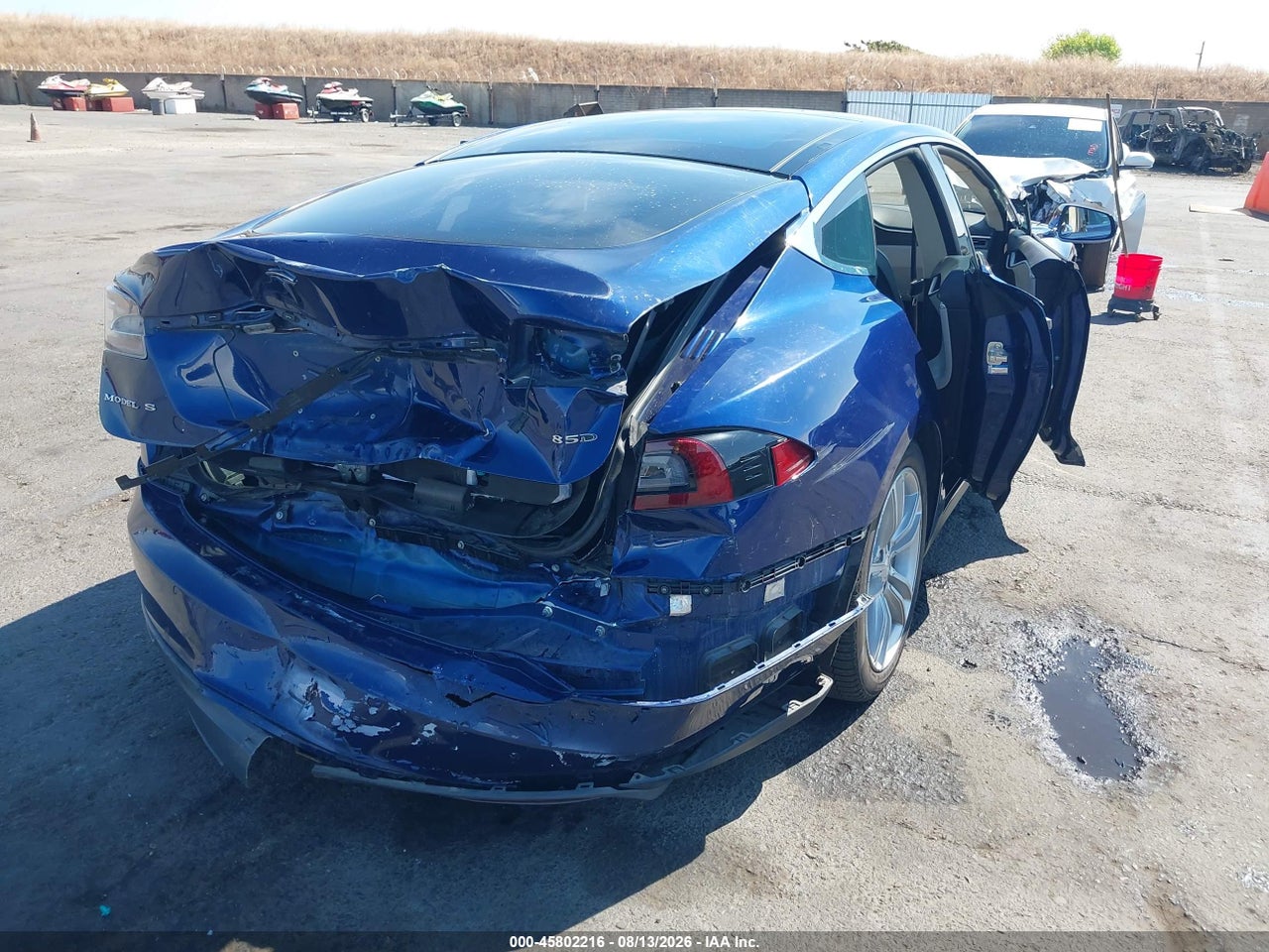 2015 TESLA MODEL S 70D/85D/P85D · 4/9