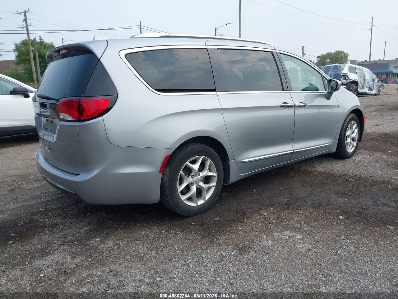 2018 CHRYSLER PACIFICA TOURING L PLUS · 4/11
