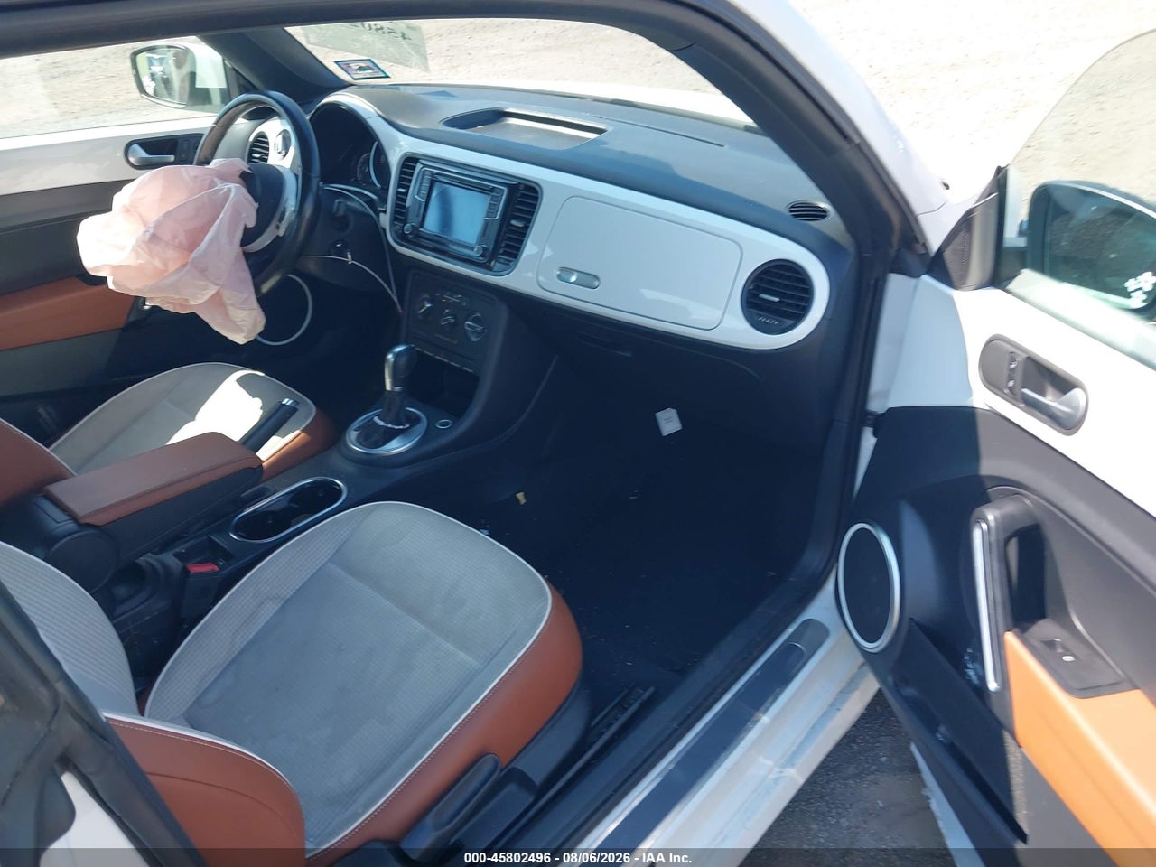2016 VOLKSWAGEN BEETLE 1.8T CLASSIC · 5/11