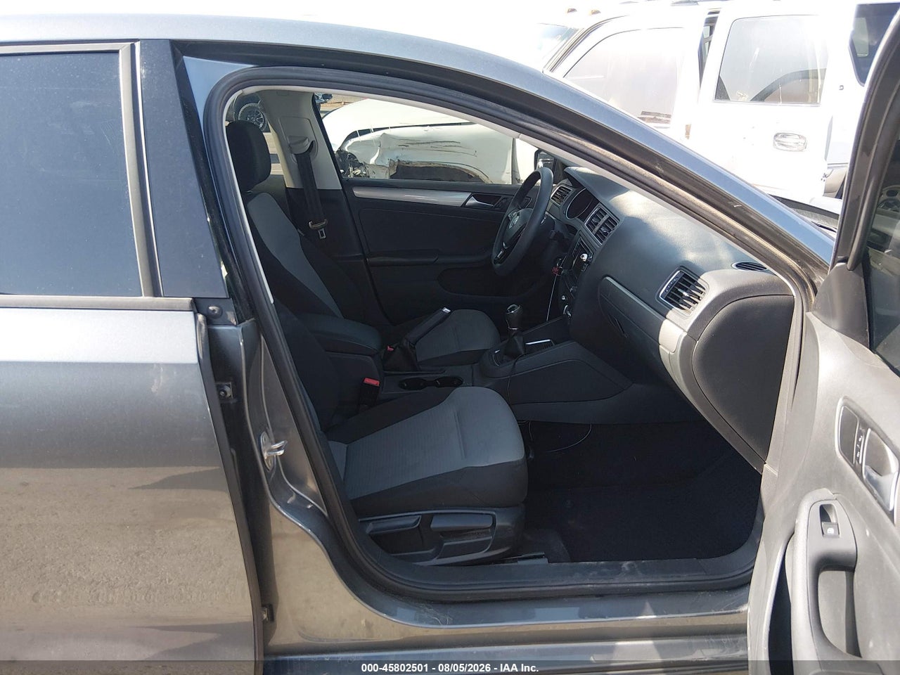2018 VOLKSWAGEN JETTA 1.4T S · 5/11