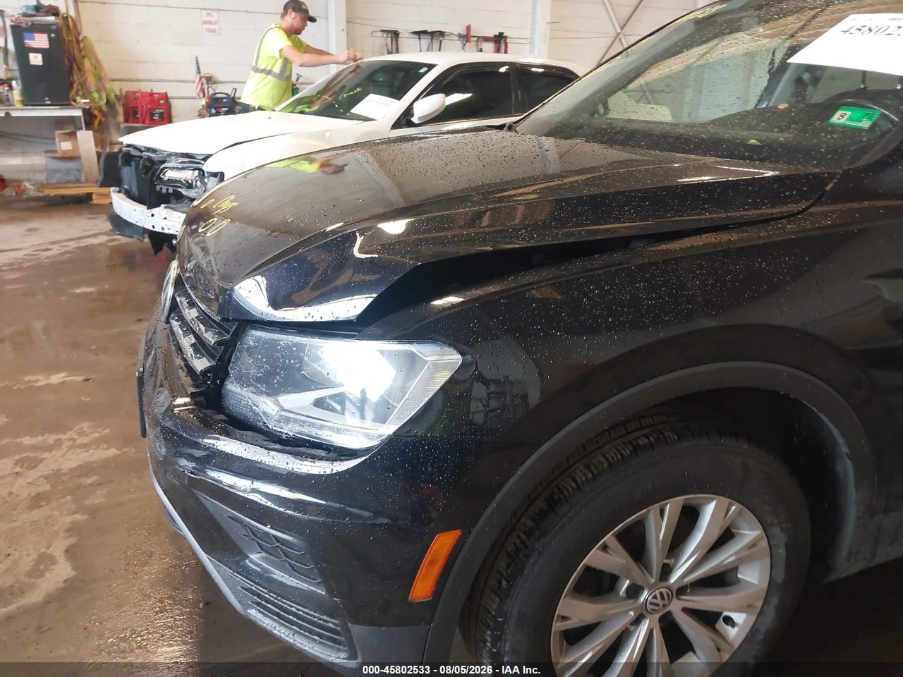2018 VOLKSWAGEN TIGUAN 2.0T SE/2.0T SEL · 6/11