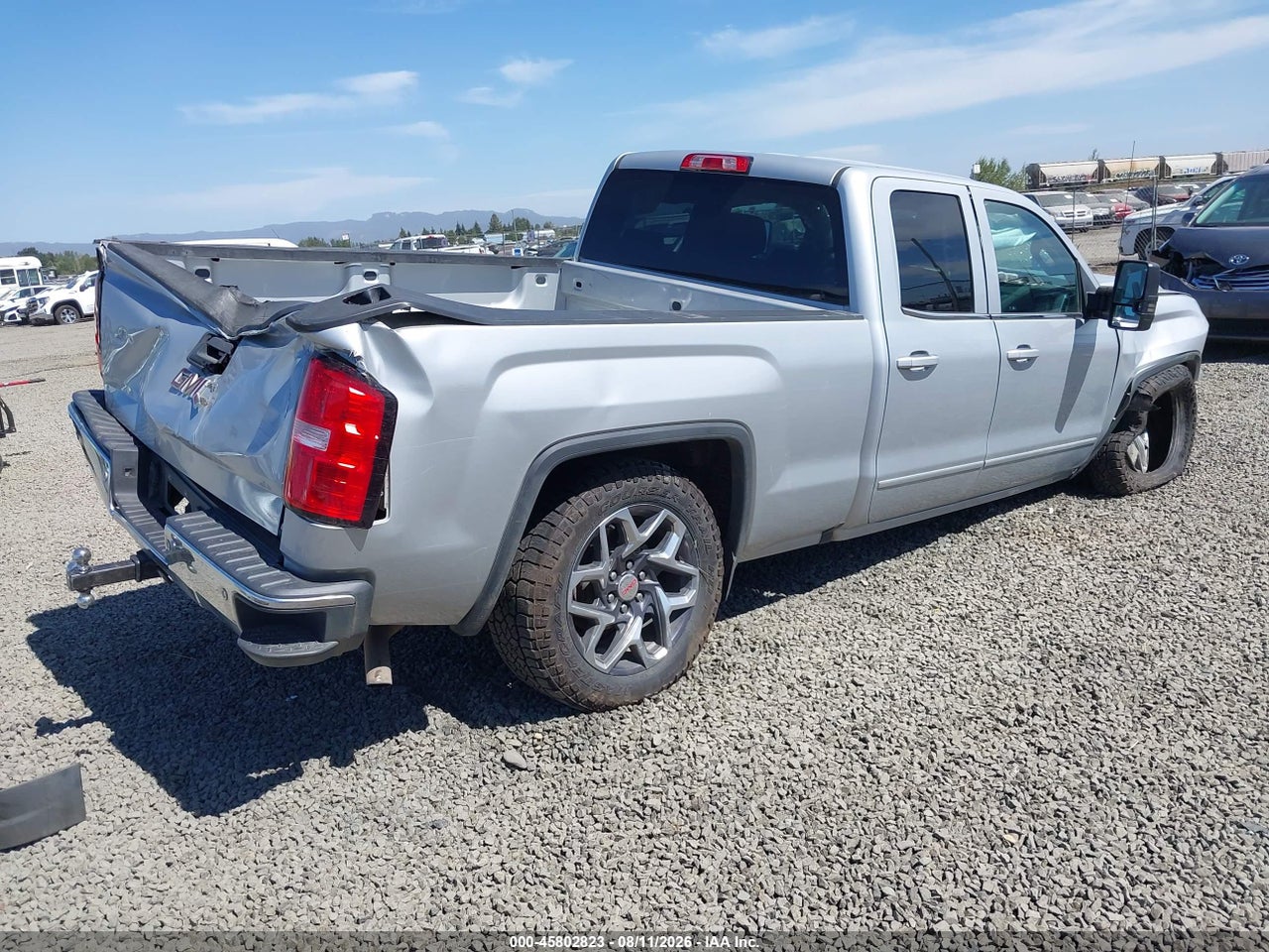 2018 GMC SIERRA 1500 SLE · 4/10