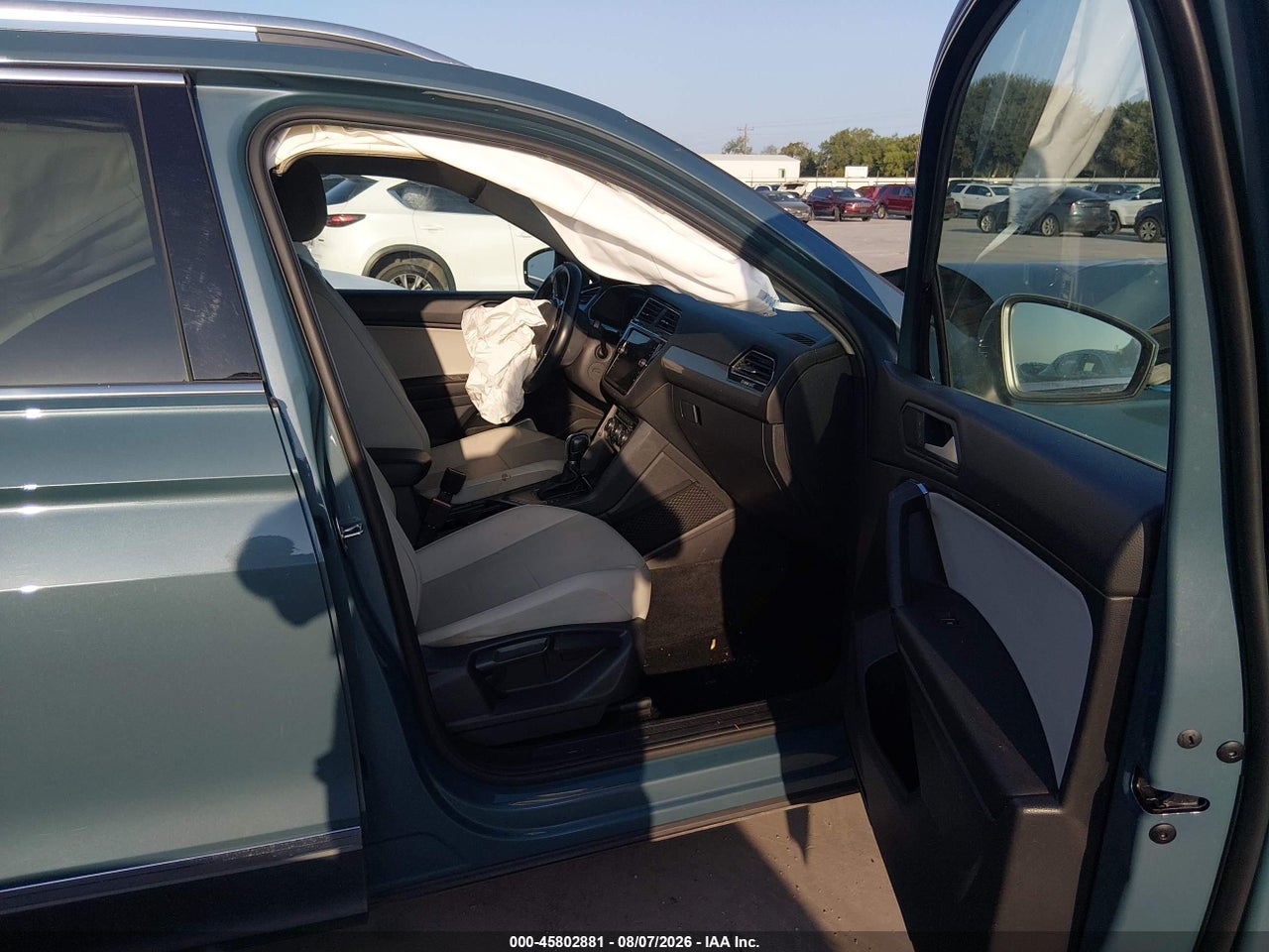 2019 VOLKSWAGEN TIGUAN 2.0T SE/2.0T SEL/2.0T SEL R-LINE/2.0T SEL R-LINE BLACK · 5/10