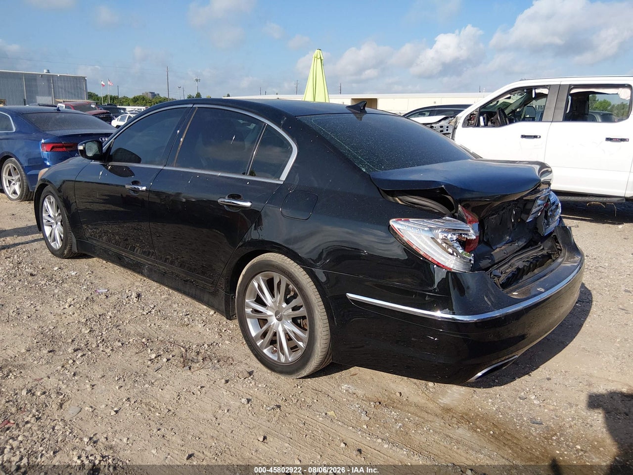 2012 HYUNDAI GENESIS 3.8 · 3/11
