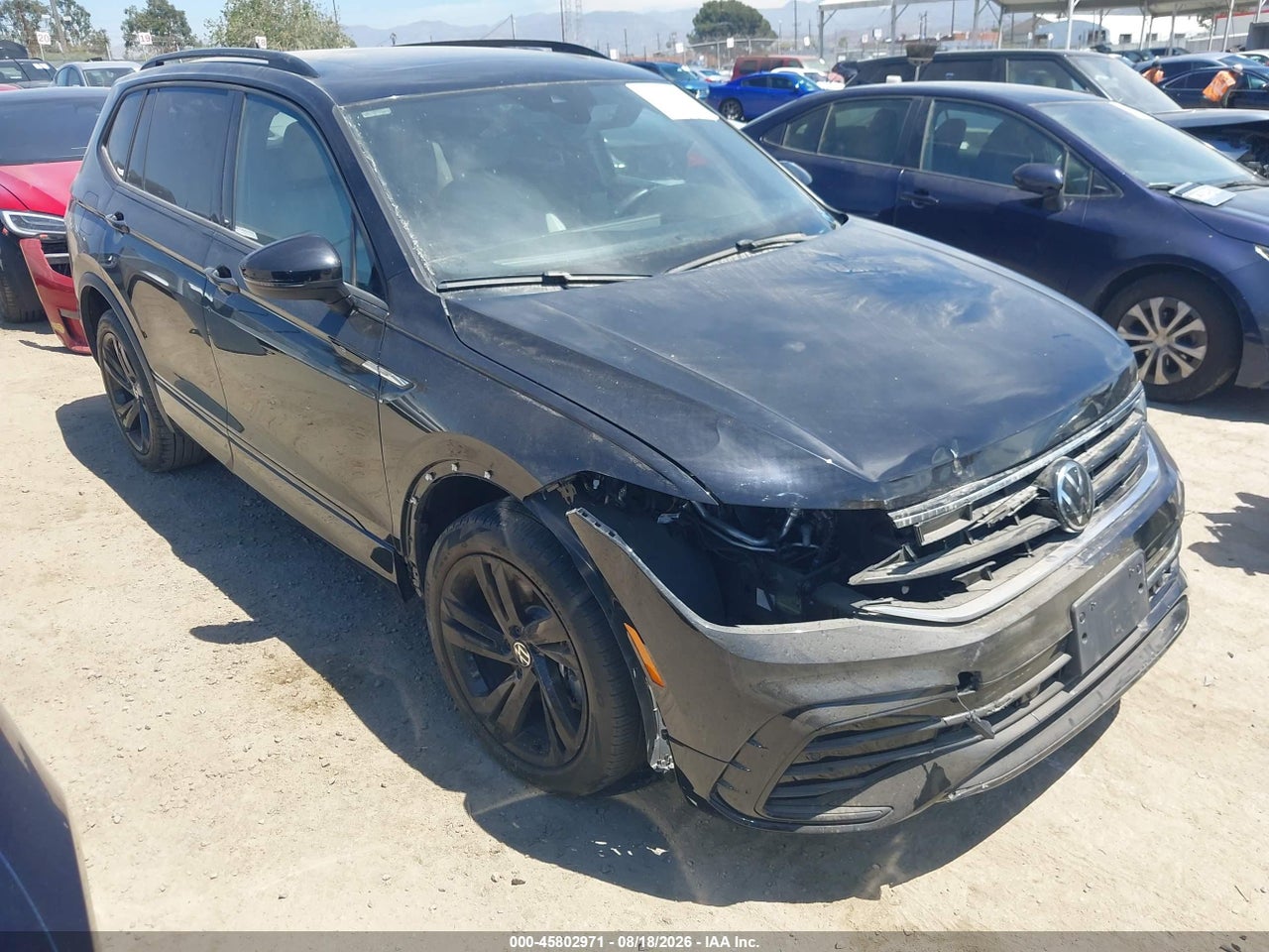 3VVCB7AX1RM****** · 2024 VOLKSWAGEN TIGUAN 2.0T SE R-LINE BLACK