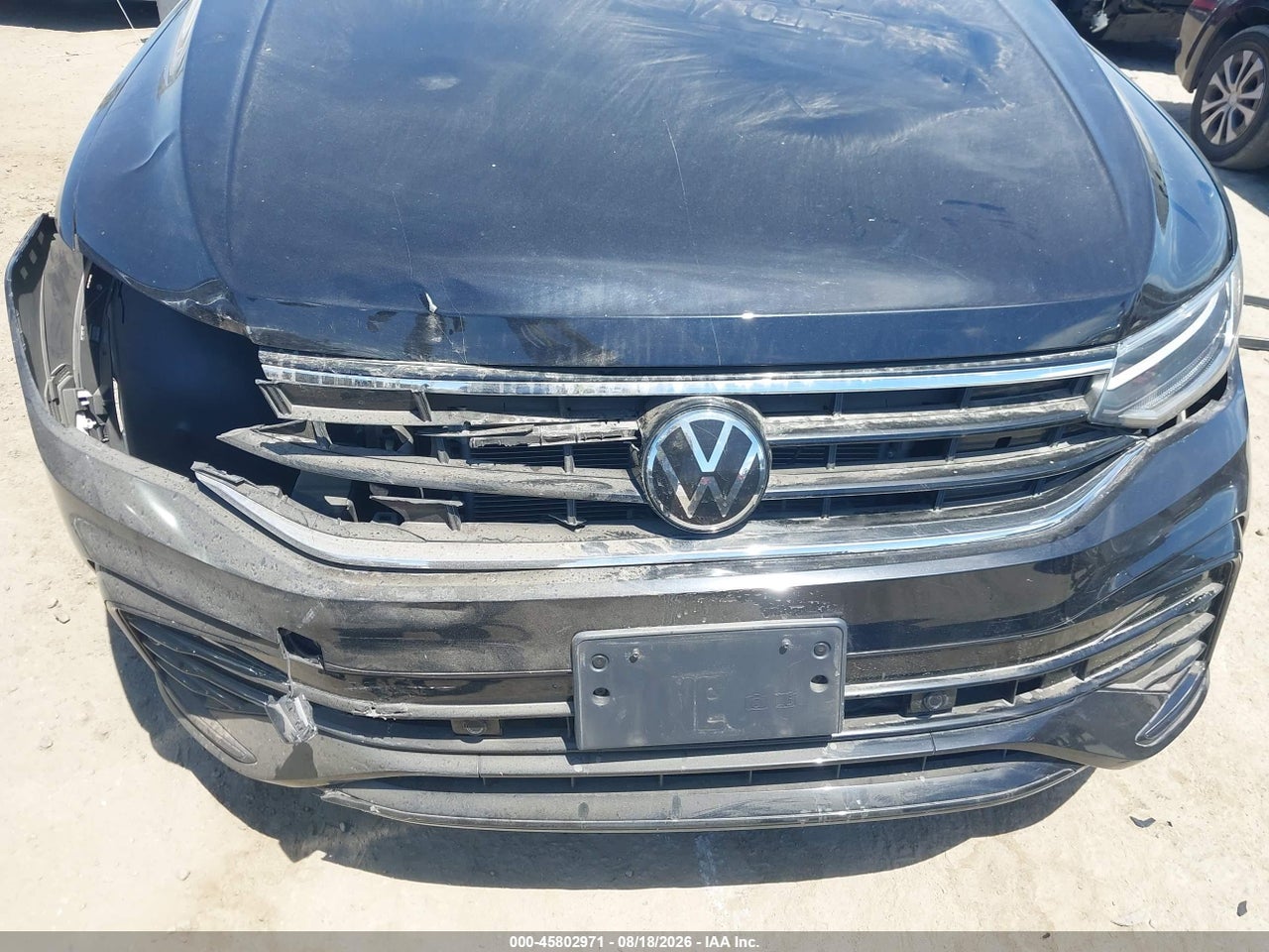 2024 VOLKSWAGEN TIGUAN 2.0T SE R-LINE BLACK · 6/11