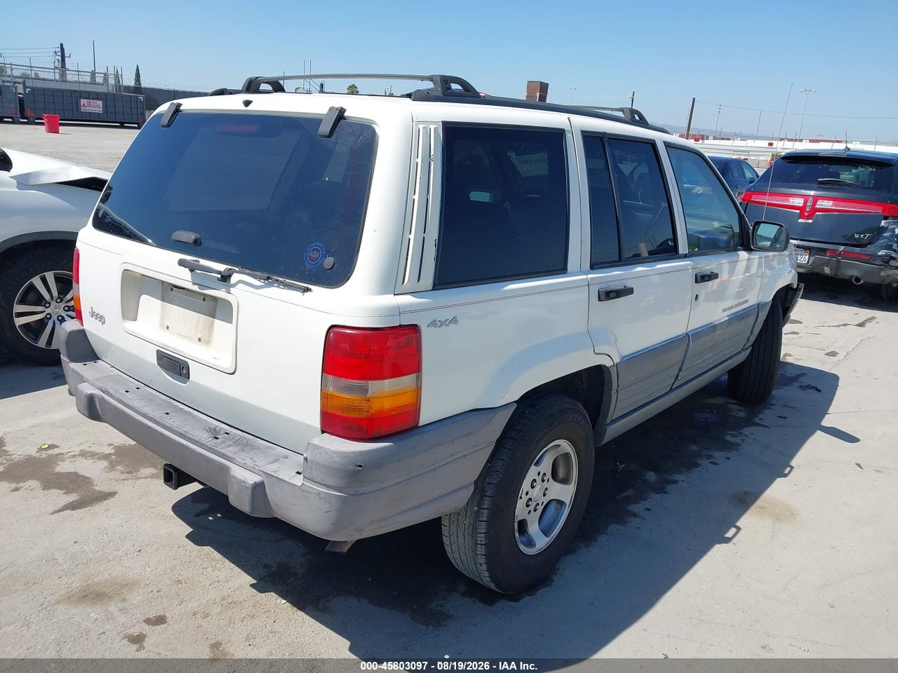 1997 JEEP GRAND CHEROKEE LAREDO/TSI · 4/11