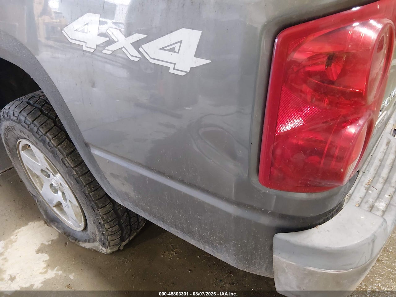 2005 DODGE DAKOTA LARAMIE · 6/11