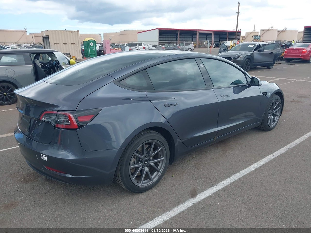 2023 TESLA MODEL 3 REAR-WHEEL DRIVE · 4/9