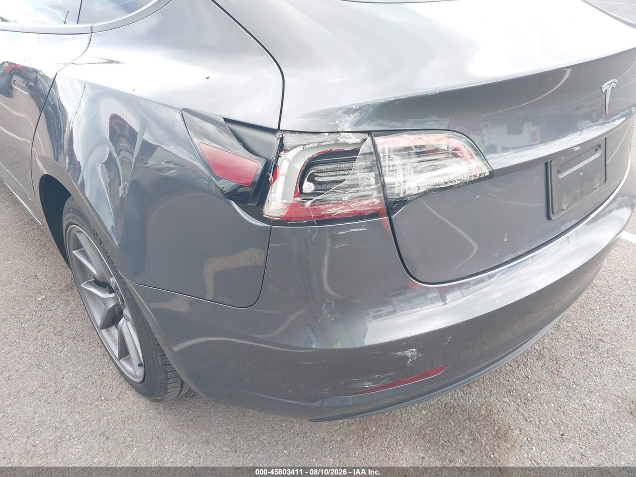 2023 TESLA MODEL 3 REAR-WHEEL DRIVE · 6/9