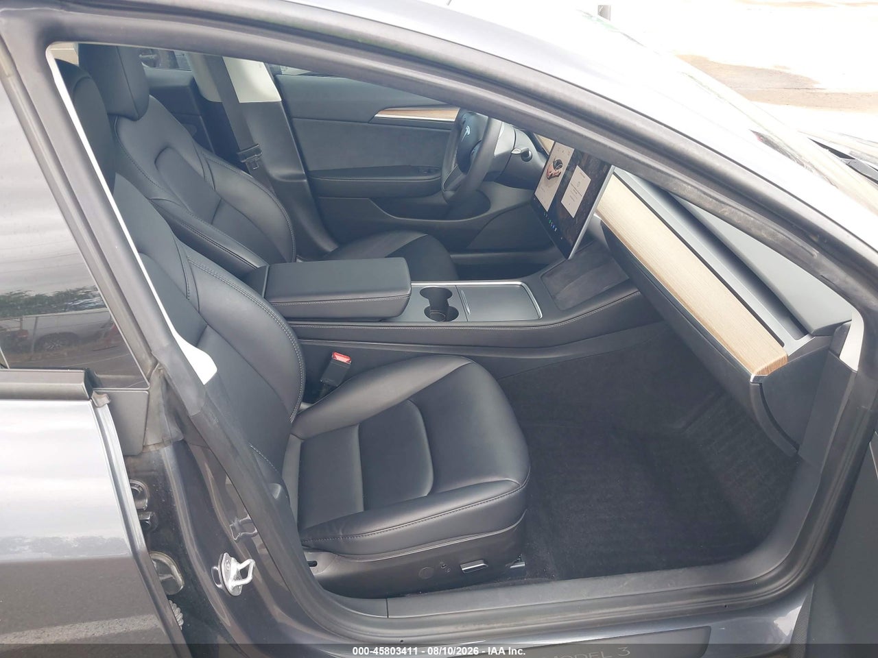 2023 TESLA MODEL 3 REAR-WHEEL DRIVE · 5/9