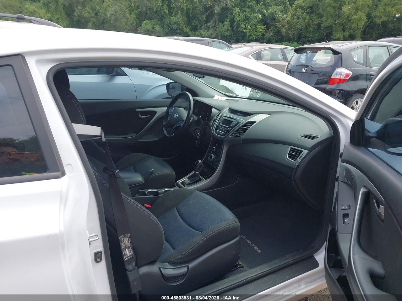 2014 HYUNDAI ELANTRA · 5/11