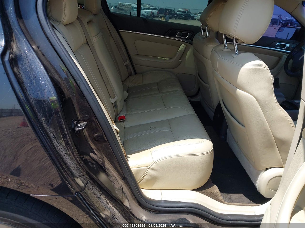 1LNHL9DK2FG****** · 2015 LINCOLN MKS   · 8/11