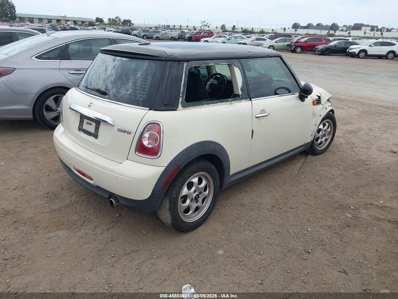 2012 MINI COOPER · 4/11