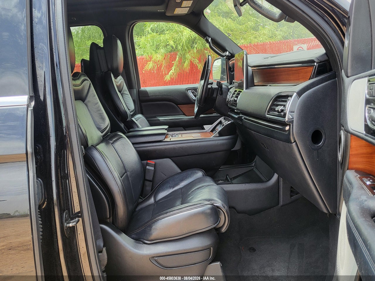 2019 LINCOLN NAVIGATOR RESERVE · 5/11