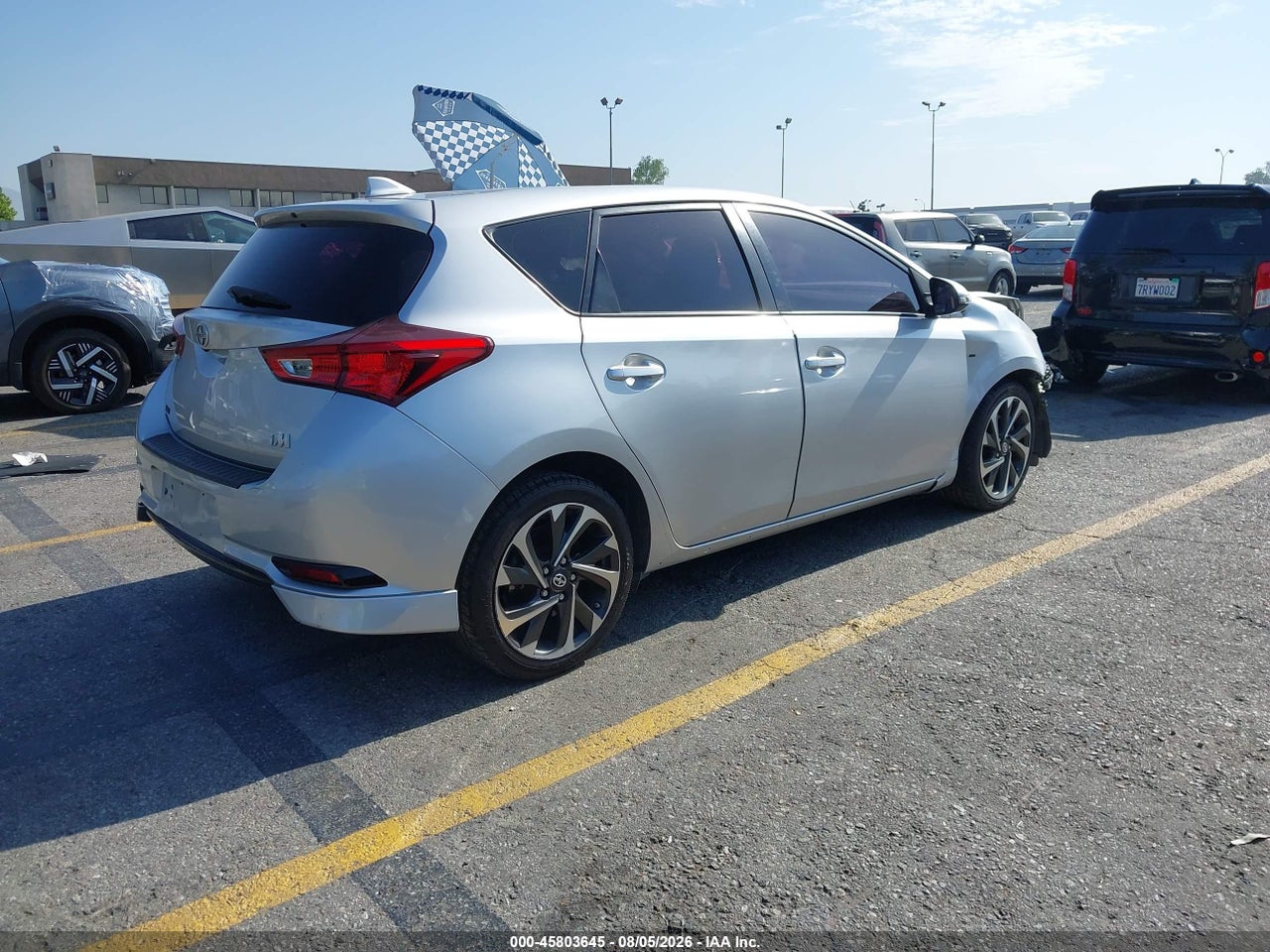 2016 SCION IM   · 4/11
